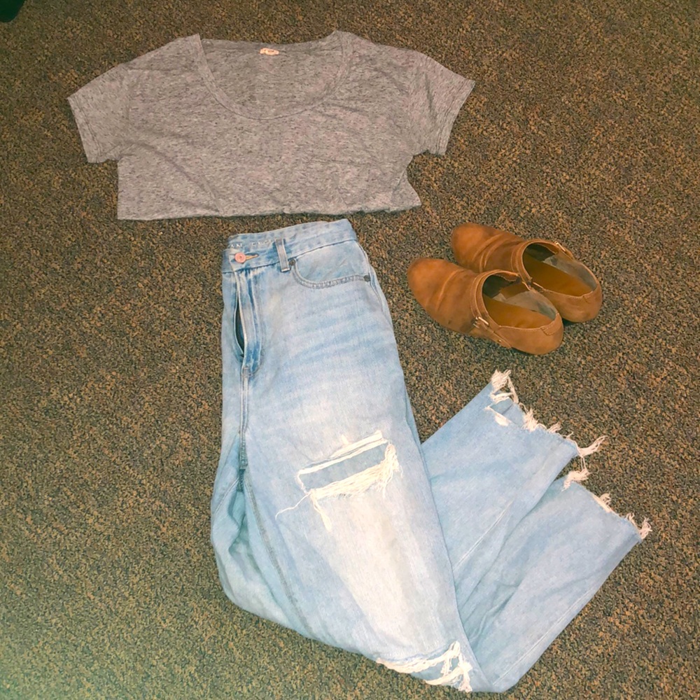 Loose Fitting Grey Tee with Front Pocket